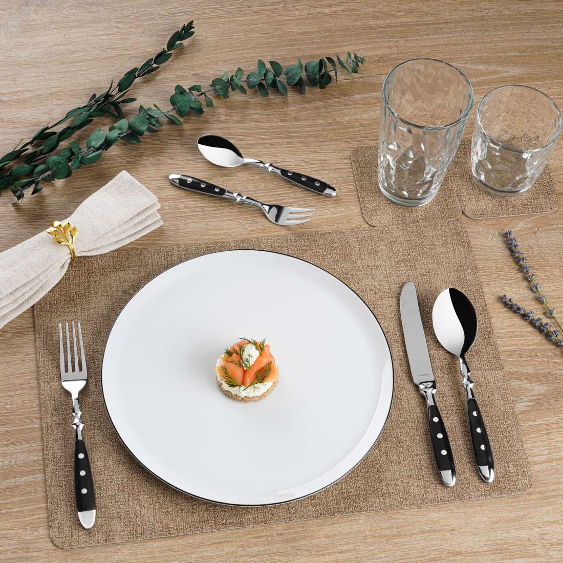 COUNTRY cutlery set 30-piece black