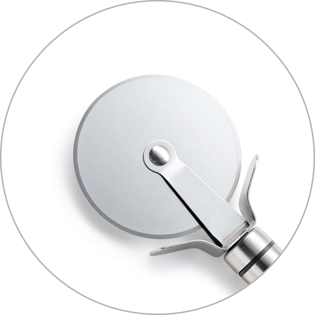 SELECTION pizza cutter