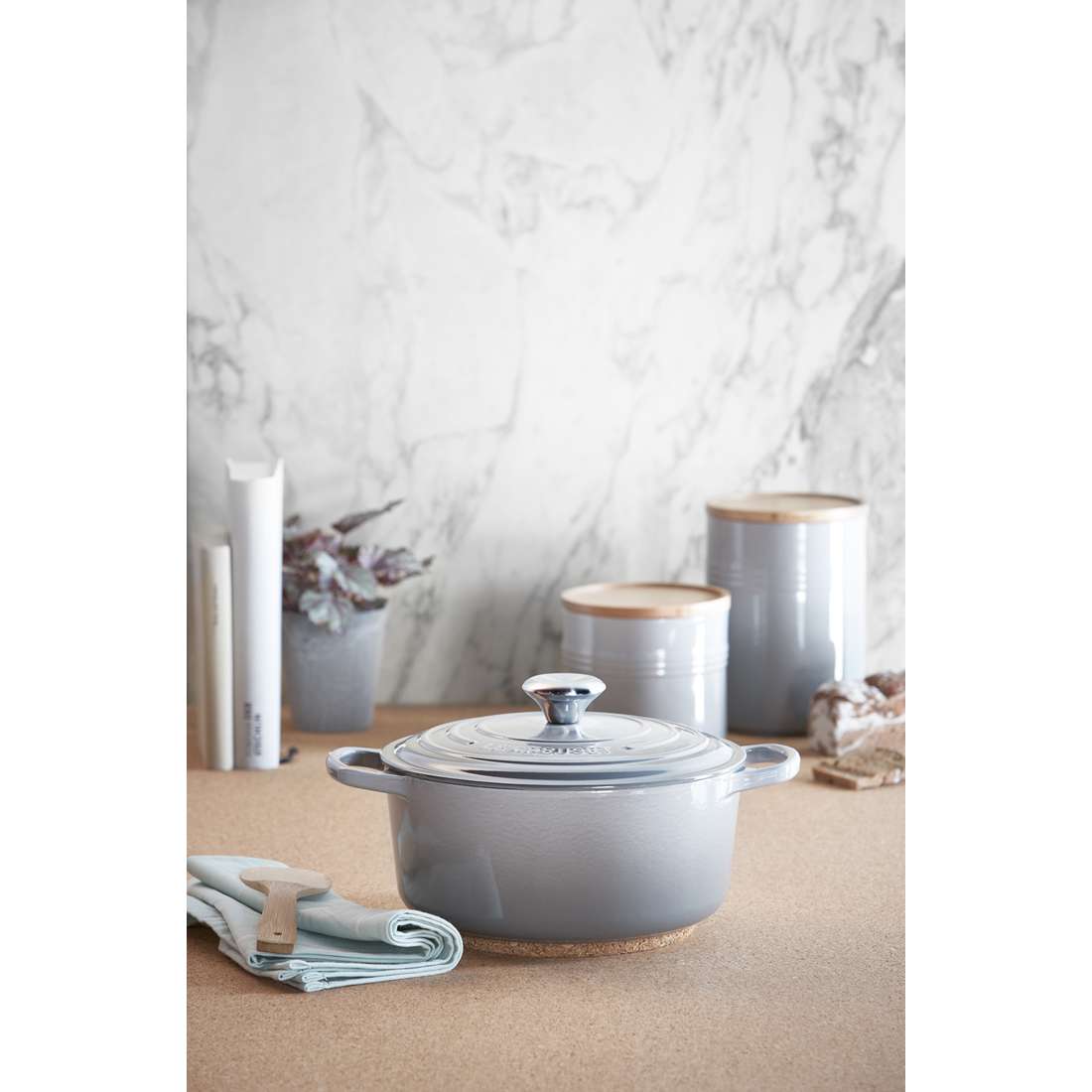 SIGNATURE round roasting pan 24 cm