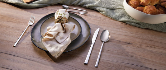 Tisch richtig decken