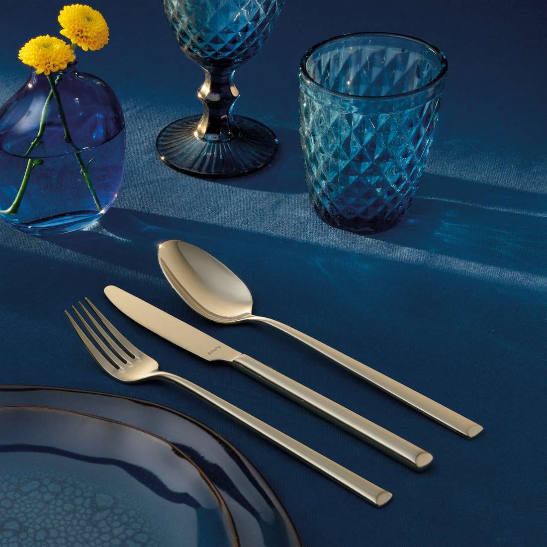 METROPOLE cutlery set 24-piece PVD champagne