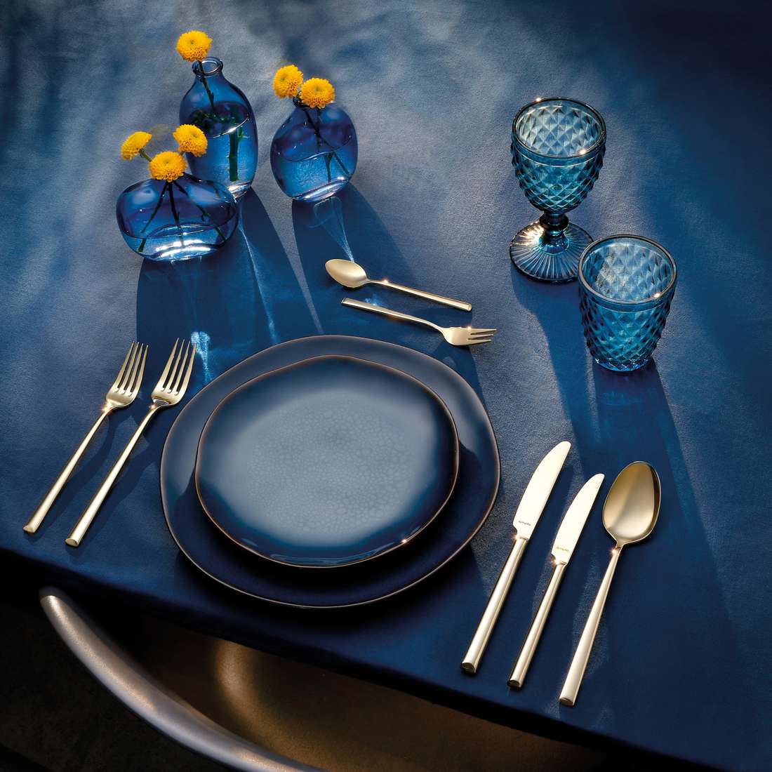 METROPOLE cutlery set 24-piece PVD champagne