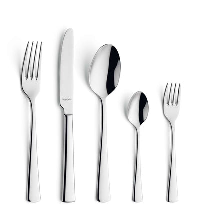 Das 30-teilige FLAIR Besteckset von Kuppels aus Edelstahl 18/10 bietet Dinnergabeln, Messer, Suppenlöffel, Teelöffel und Salatgabeln im modernen Design - stilvoll auf weißem Hintergrund präsentiert.